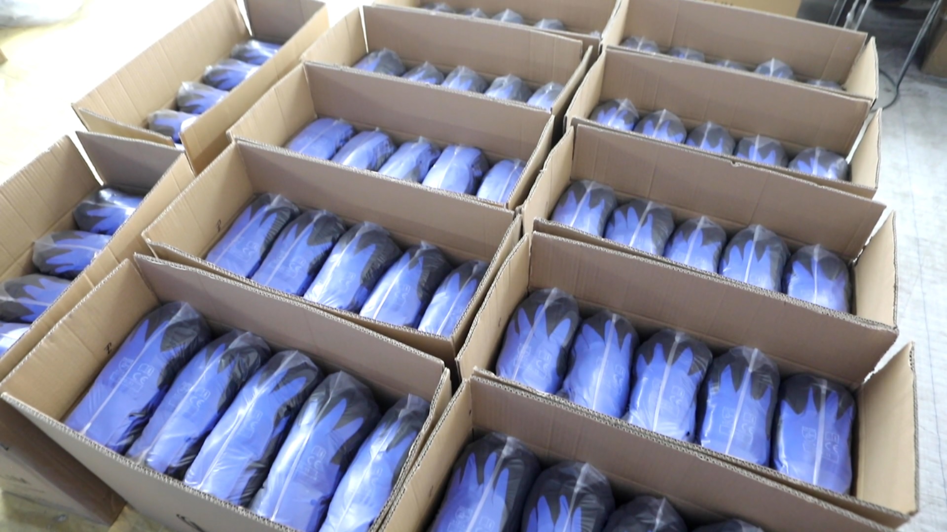 Gloves in cartons